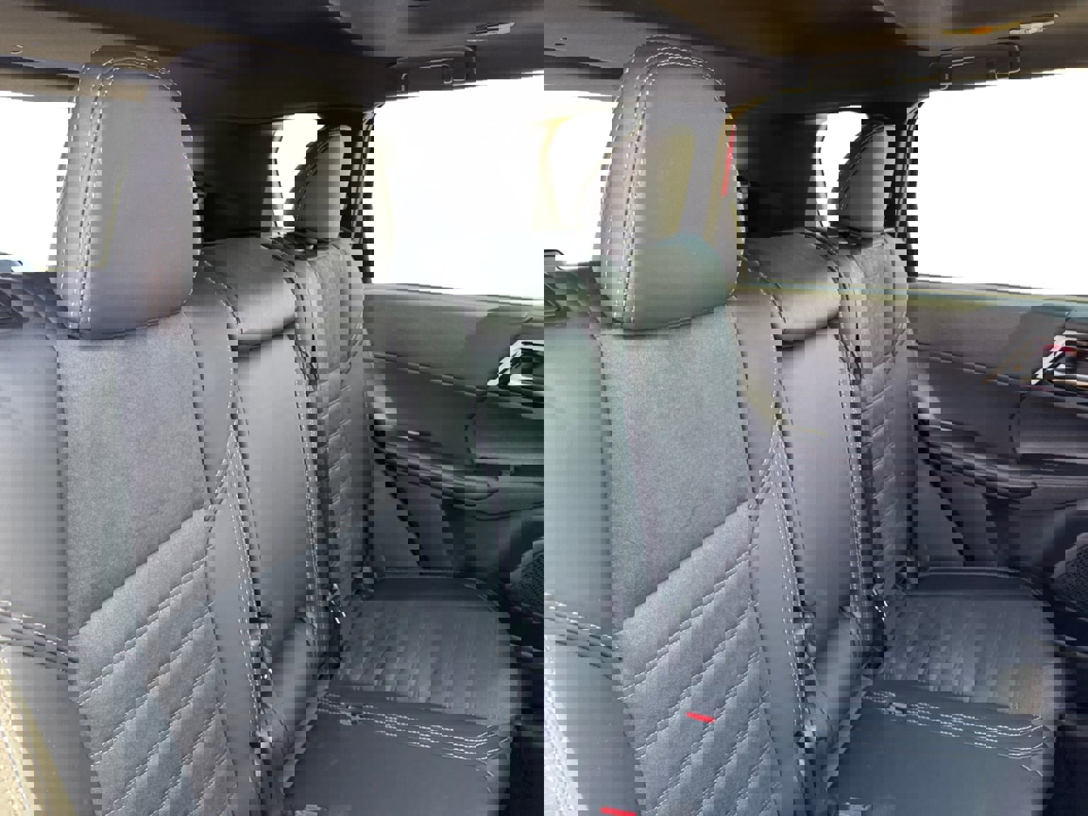 Used 2024 Mitsubishi Outlander SE Black Edition image 18