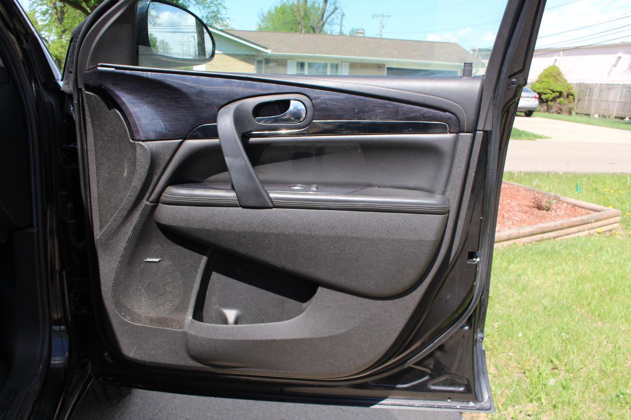 Used 2016 Buick Enclave Leather AWD/4WD image 44