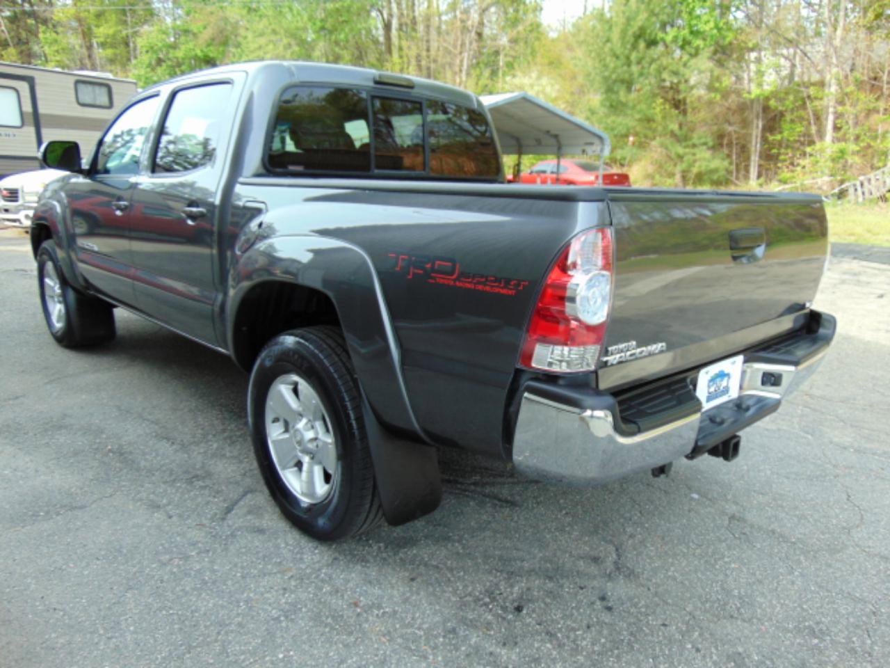 Used 2013 Toyota Tacoma 4x4 Double Cab w/ TRD Sport Pkg image 4