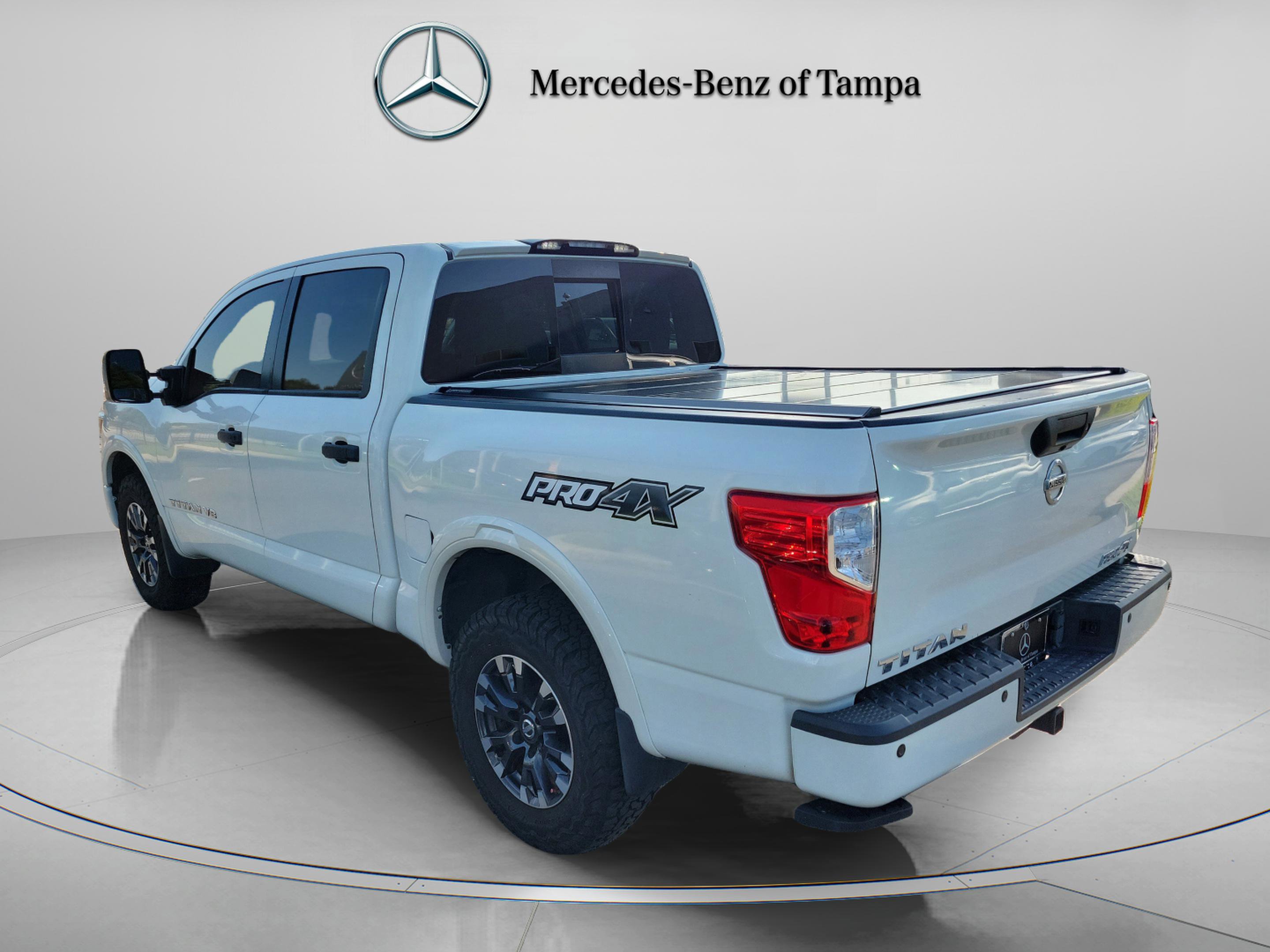 Used 2018 Nissan Titan PRO-4X image 2