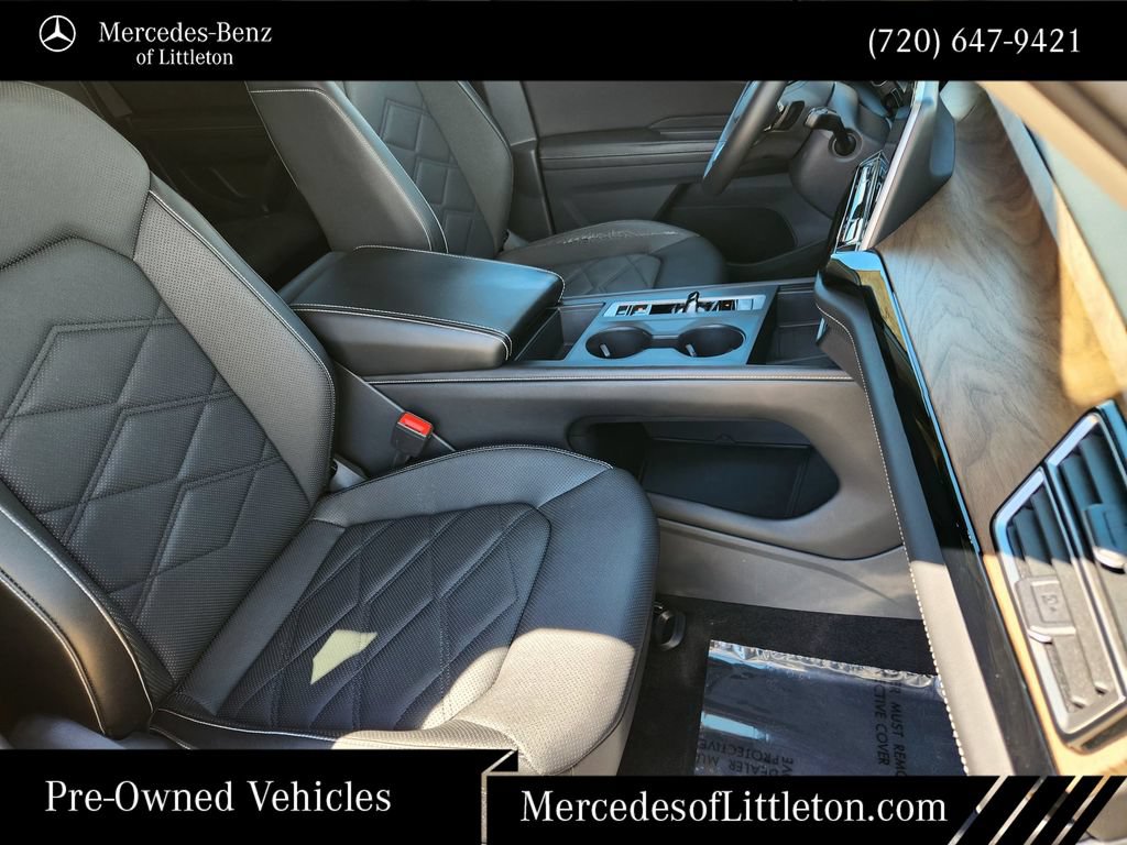 Used 2024 Volkswagen Atlas SE AWD/4WD image 13