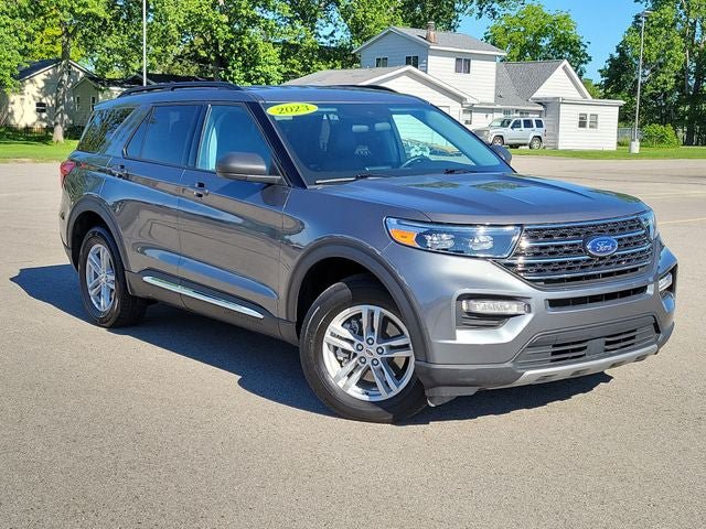 Certified 2023 Ford Explorer XLT w/ Equipment Group 202A AWD/4WD image 32
