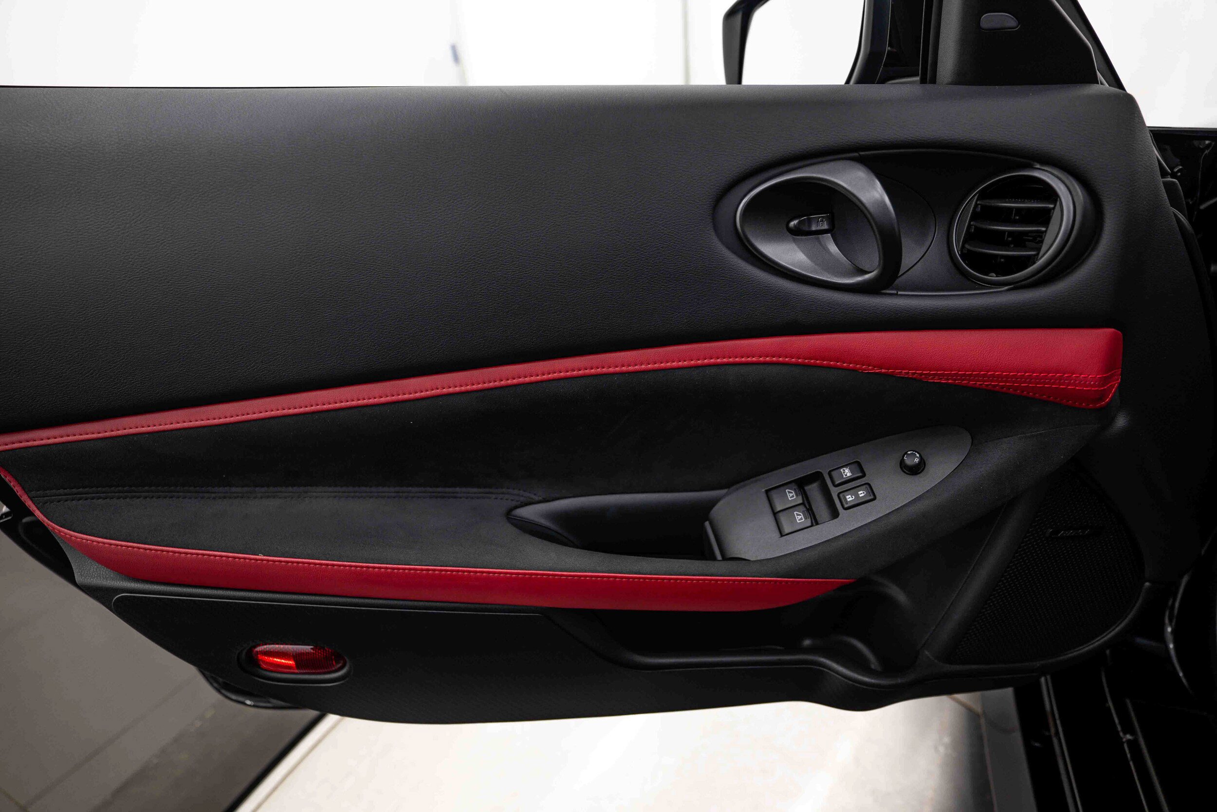 Used 2024 Nissan Z Performance w/ Floor Mat Package RWD image 20