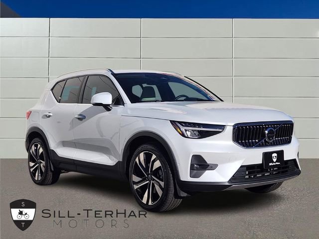 Certified 2023 Volvo XC40 B5 Plus w/ Protection Package Premier