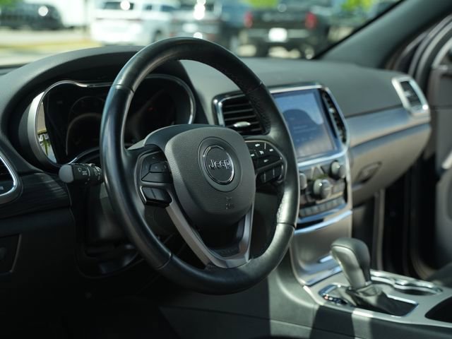 Used 2019 Jeep Grand Cherokee Altitude AWD/4WD image 28