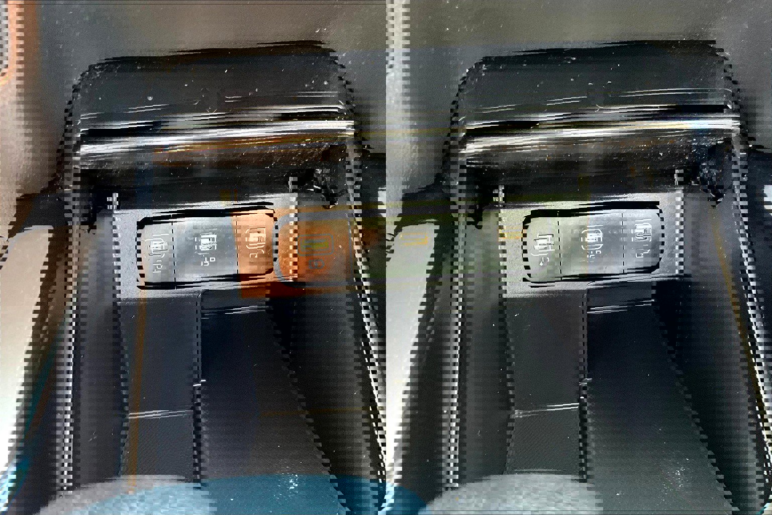 Used 2022 Kia Sorento LX image 33