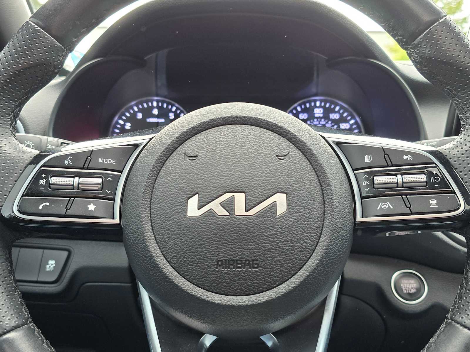 Used 2023 Kia Forte GT-Line w/ GT-Line Premium Package FWD image 25