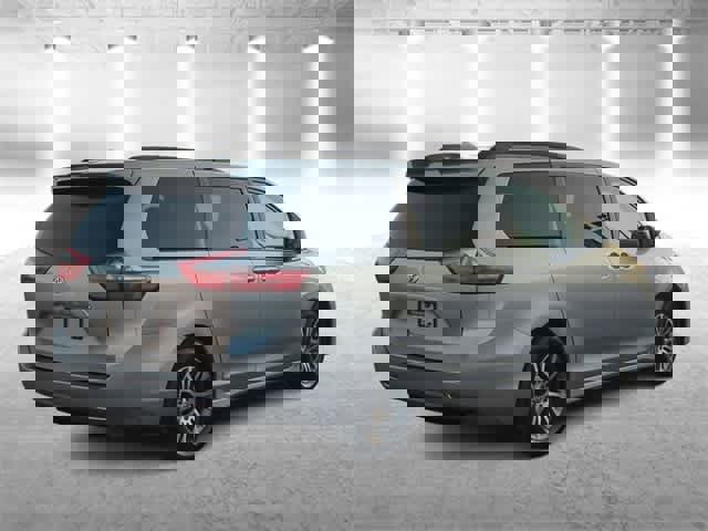 Used 2020 Toyota Sienna XLE image 9