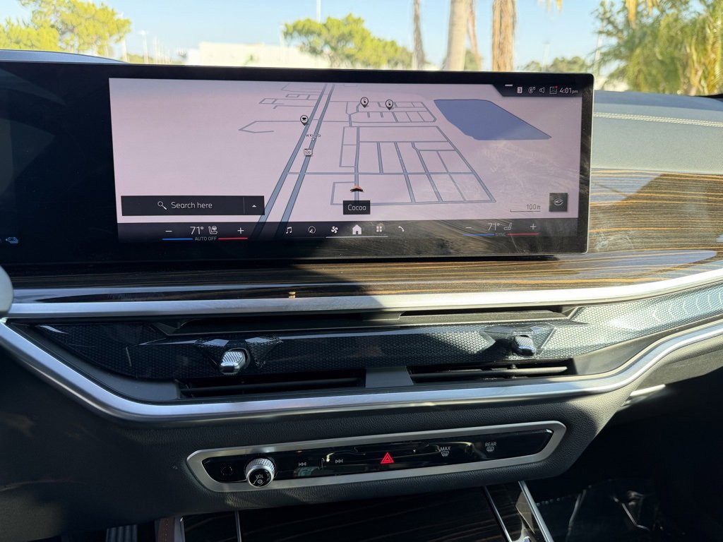 Used 2025 BMW X5 xDrive50e image 15