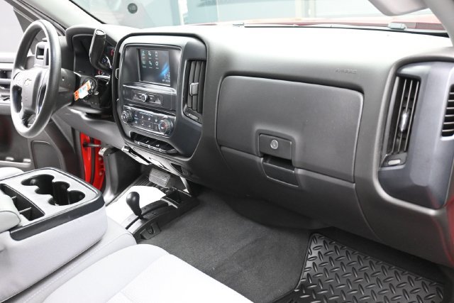Used 2019 Chevrolet Silverado 1500 Custom w/ Custom Convenience Package AWD/4WD image 33