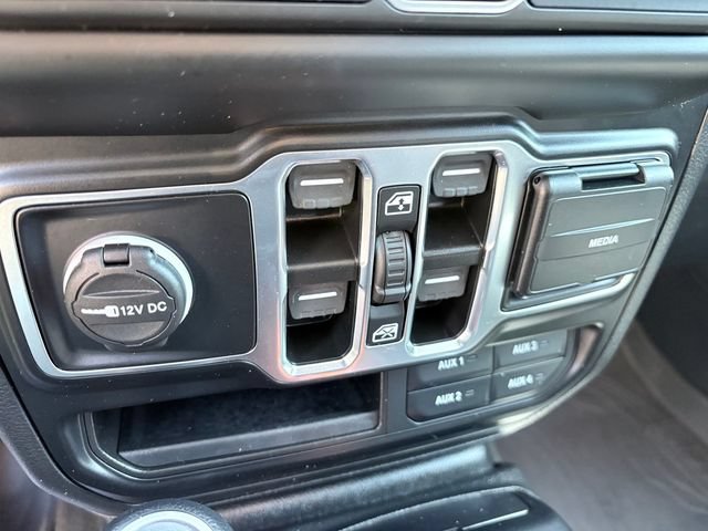 Used 2022 Jeep Wrangler Unlimited Sport AWD/4WD image 19