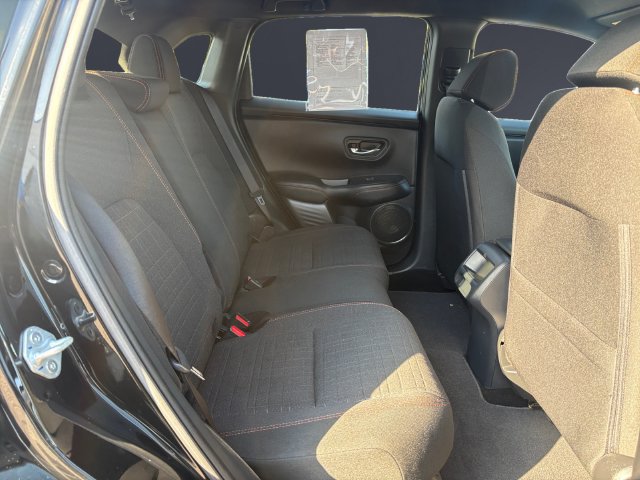Used 2025 Honda HR-V Sport image 9