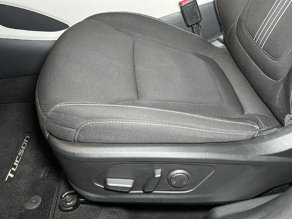 Certified 2023 Hyundai Tucson SEL AWD/4WD image 11