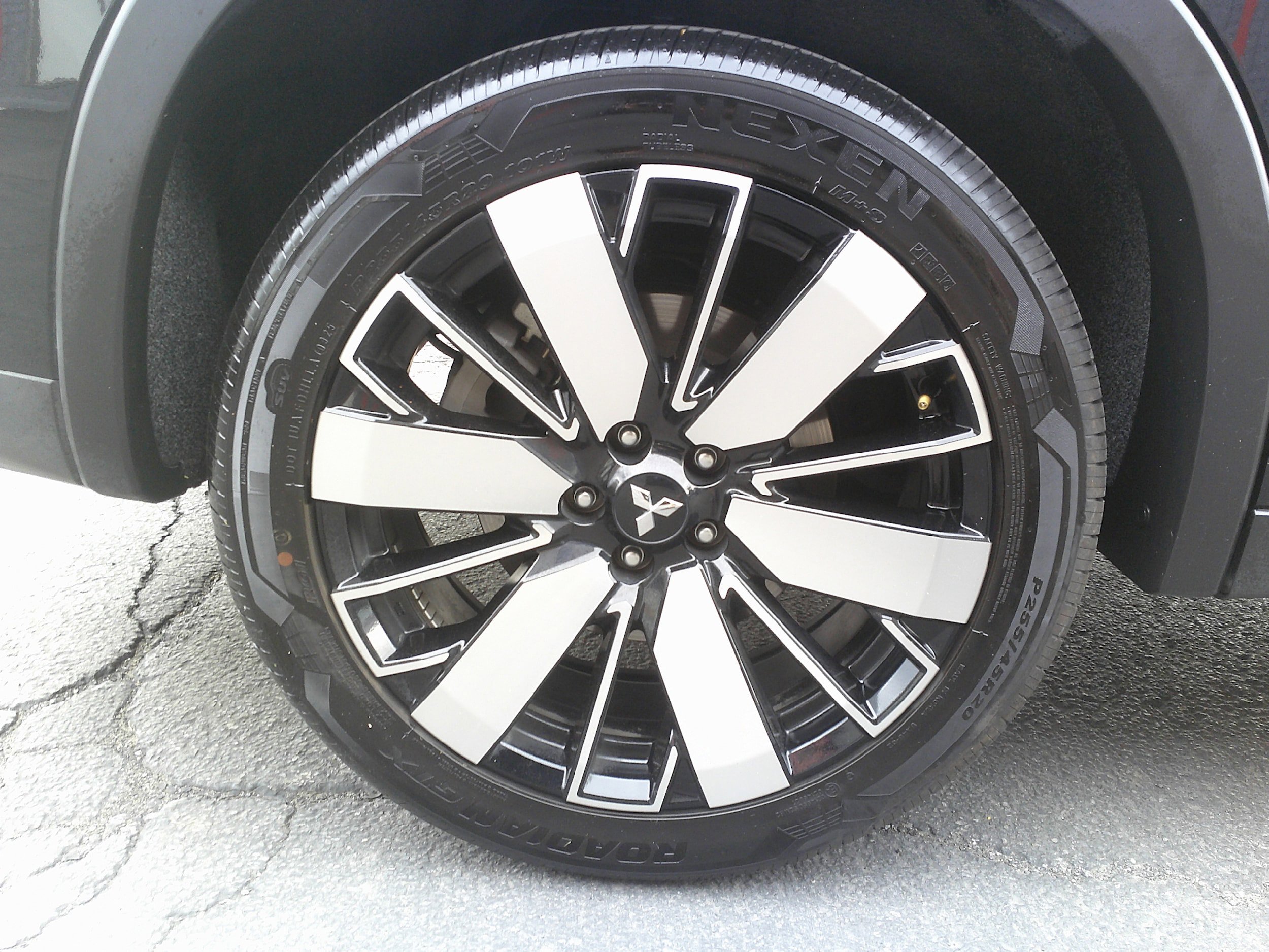 Used 2025 Mitsubishi Outlander AWD image 40