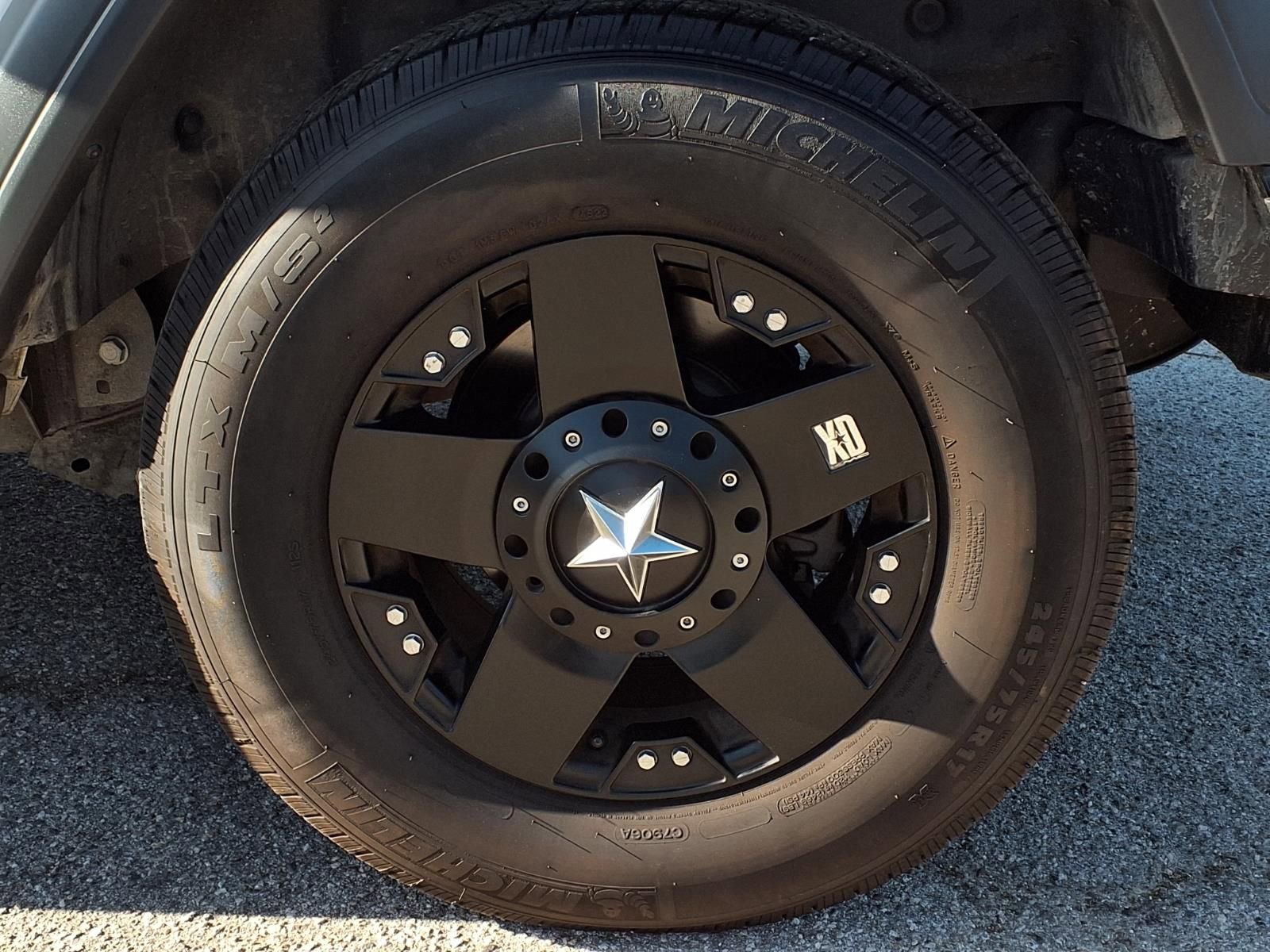 Used 2018 Jeep Wrangler Sport image 4