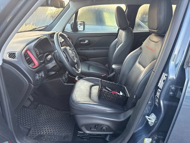 Used 2022 Jeep Renegade Trailhawk AWD/4WD image 7