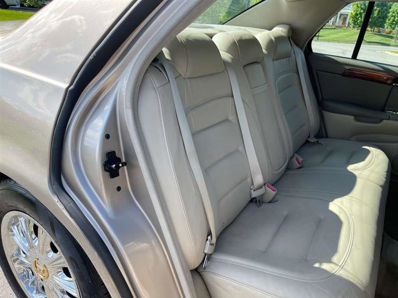 Used 2003 Cadillac De Ville w/ Comfort & Convenience Package FWD image 83