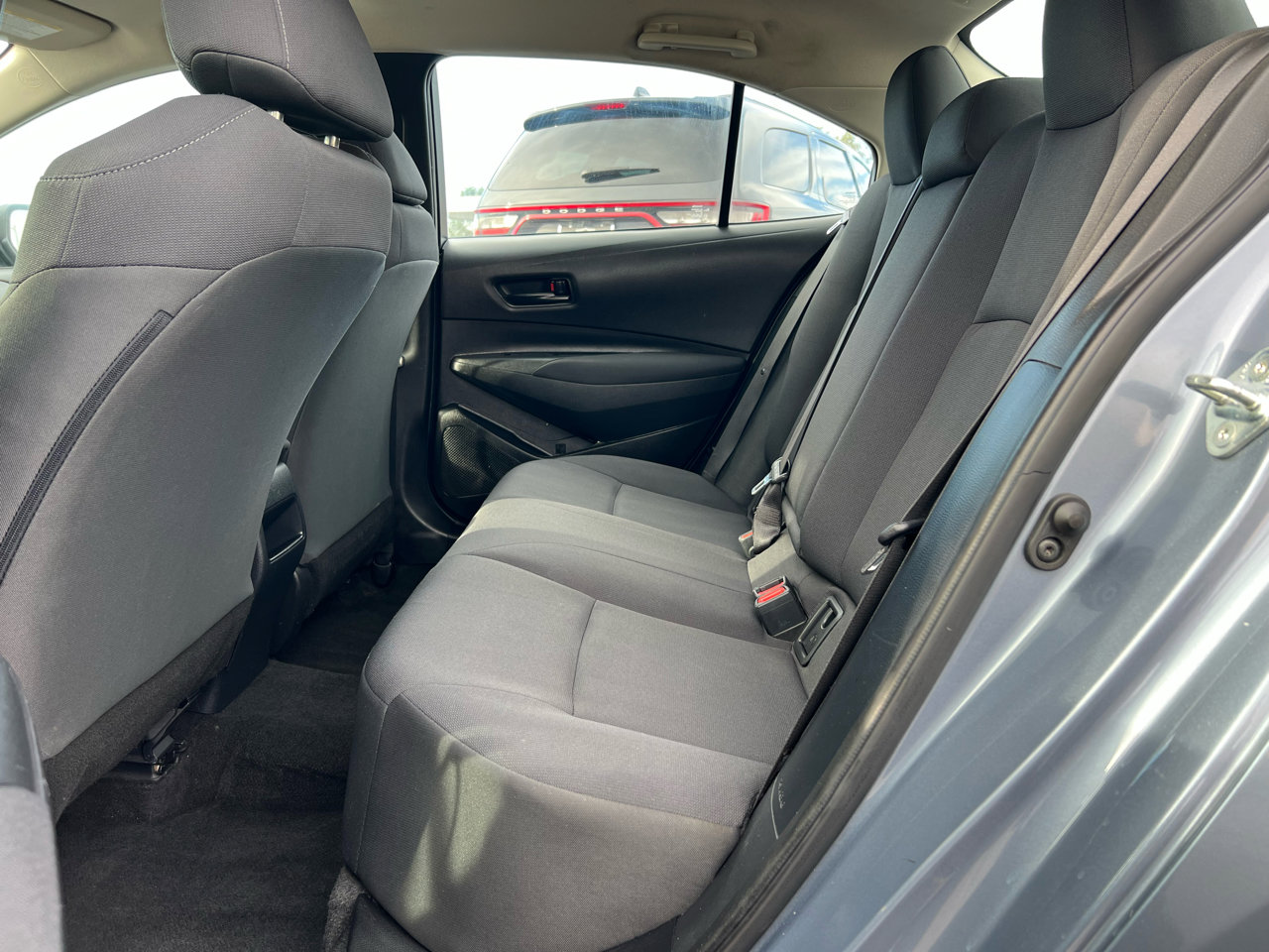 Used 2022 Toyota Corolla LE image 69