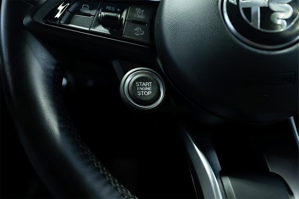 Used 2021 Alfa Romeo Stelvio Sprint w/ Nero Edizione image 36