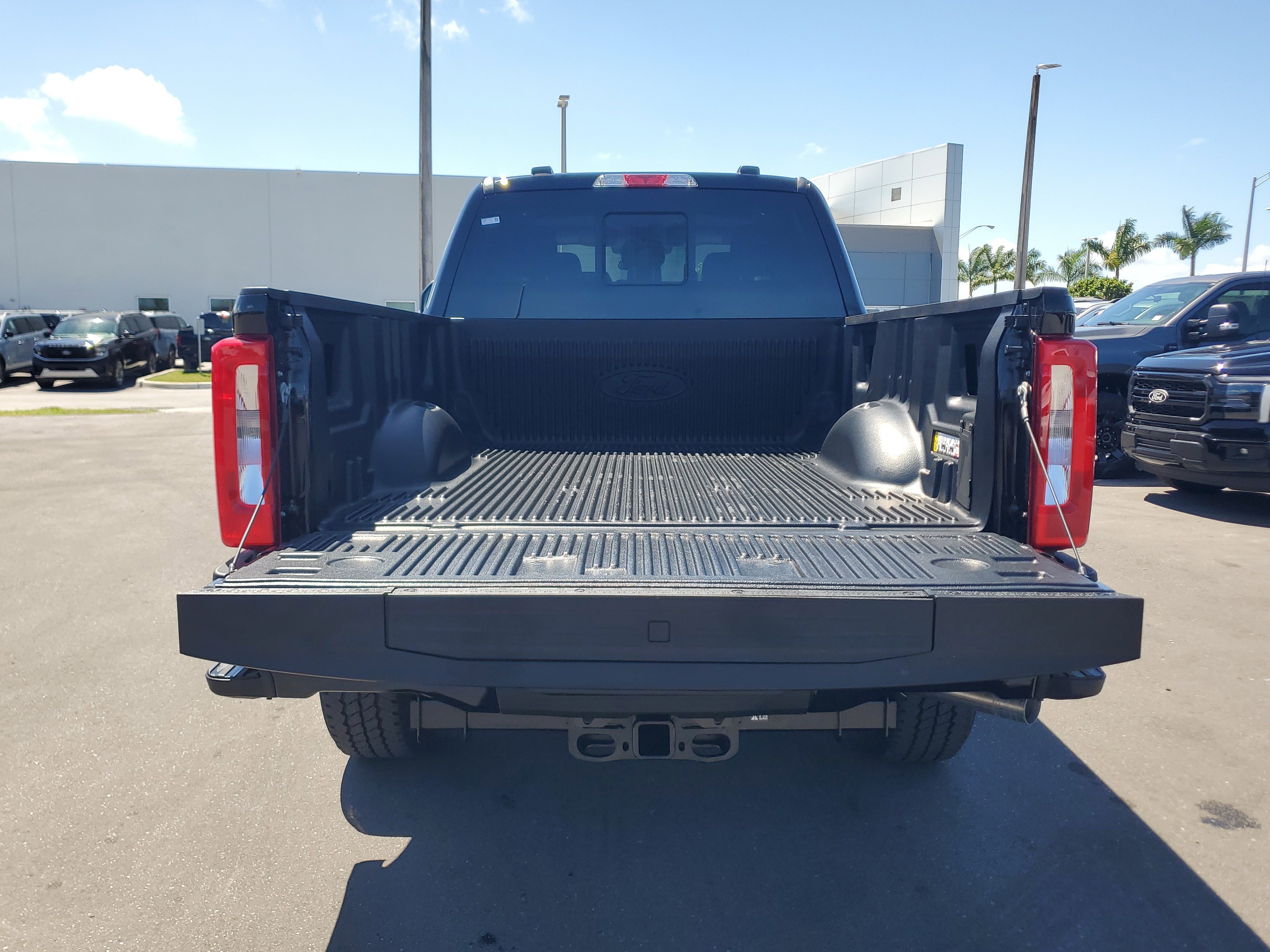 New 2026 Ford F250 XL w/ STX Appearance Package AWD/4WD image 9