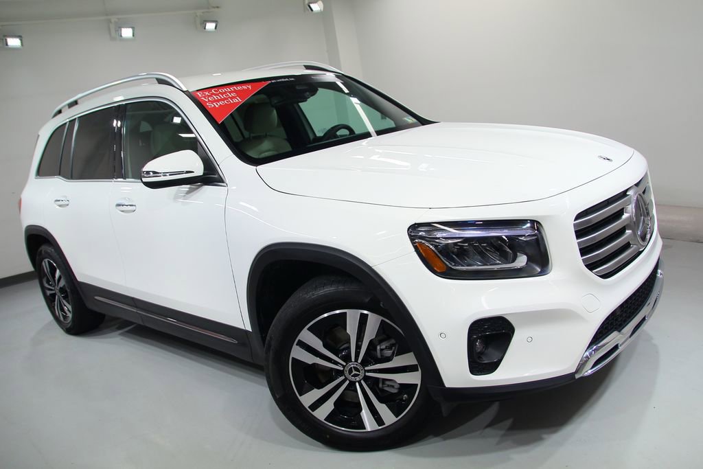 Certified 2025 Mercedes-Benz GLB 250 4MATIC image 11