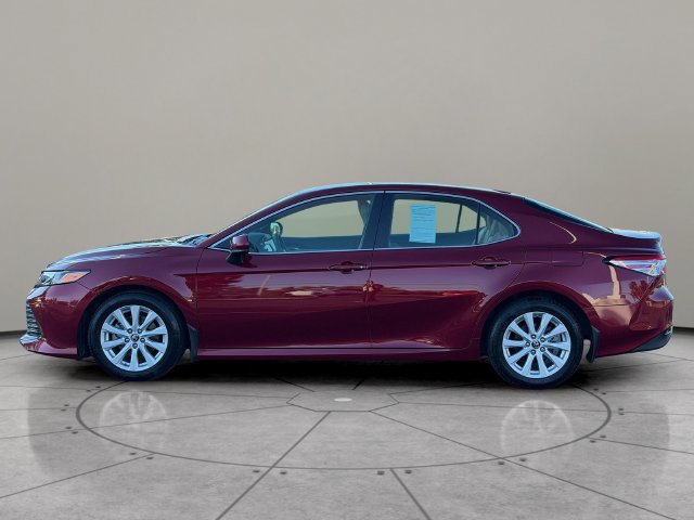 Certified 2019 Toyota Camry LE FWD image 3