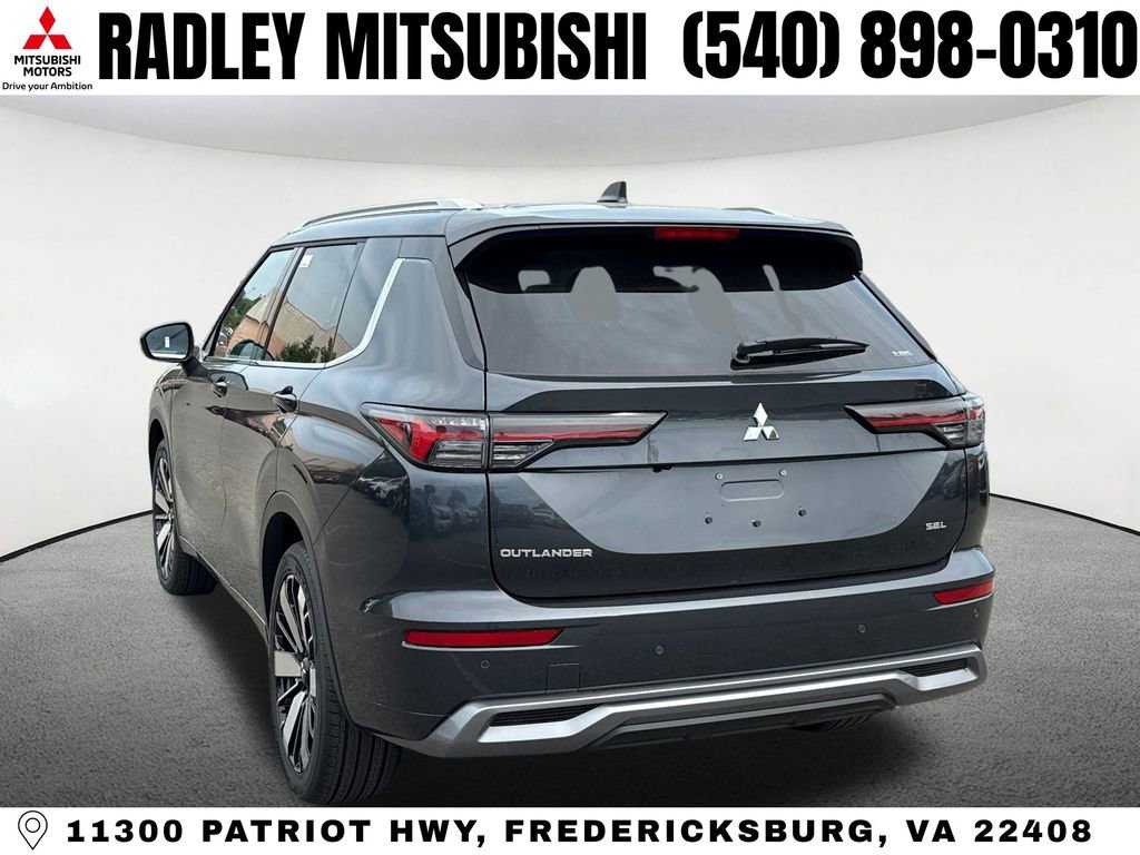 New 2026 Mitsubishi Outlander AWD image 3