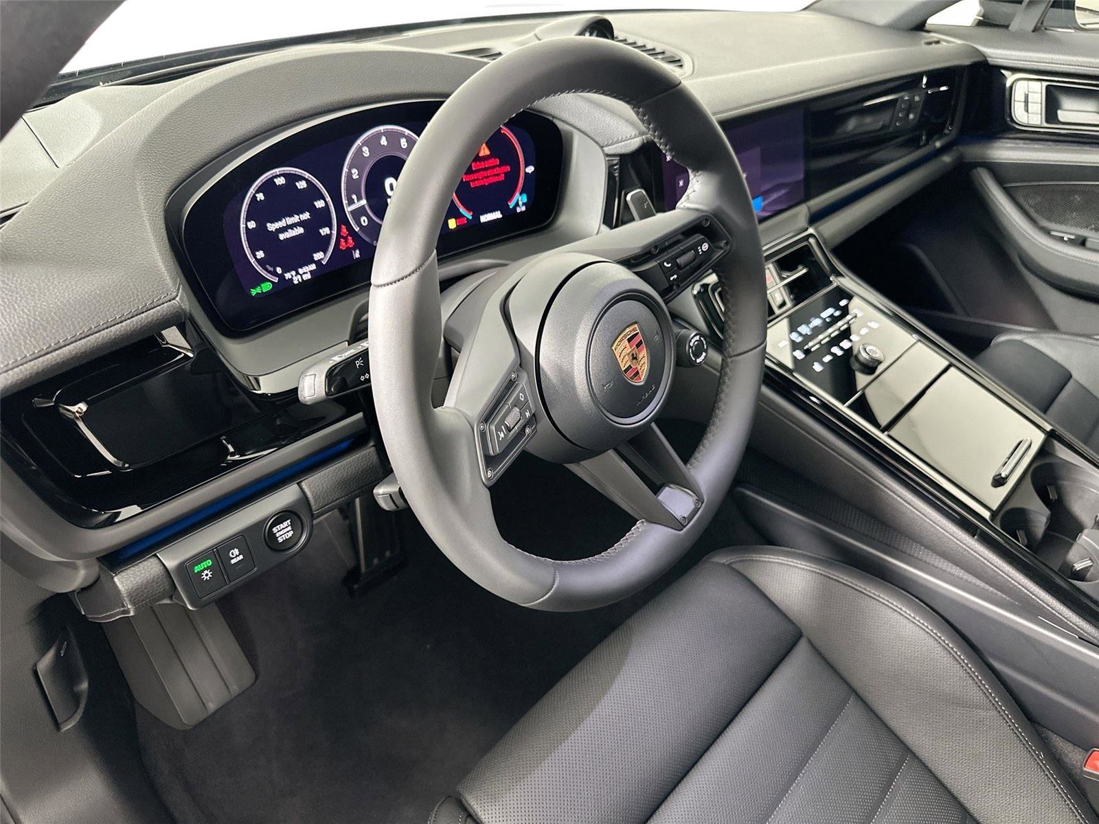 Certified 2026 Porsche Panamera 4 AWD/4WD image 4