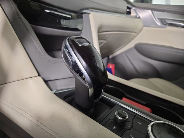 Used 2020 Cadillac XT5 Premium Luxury image 23