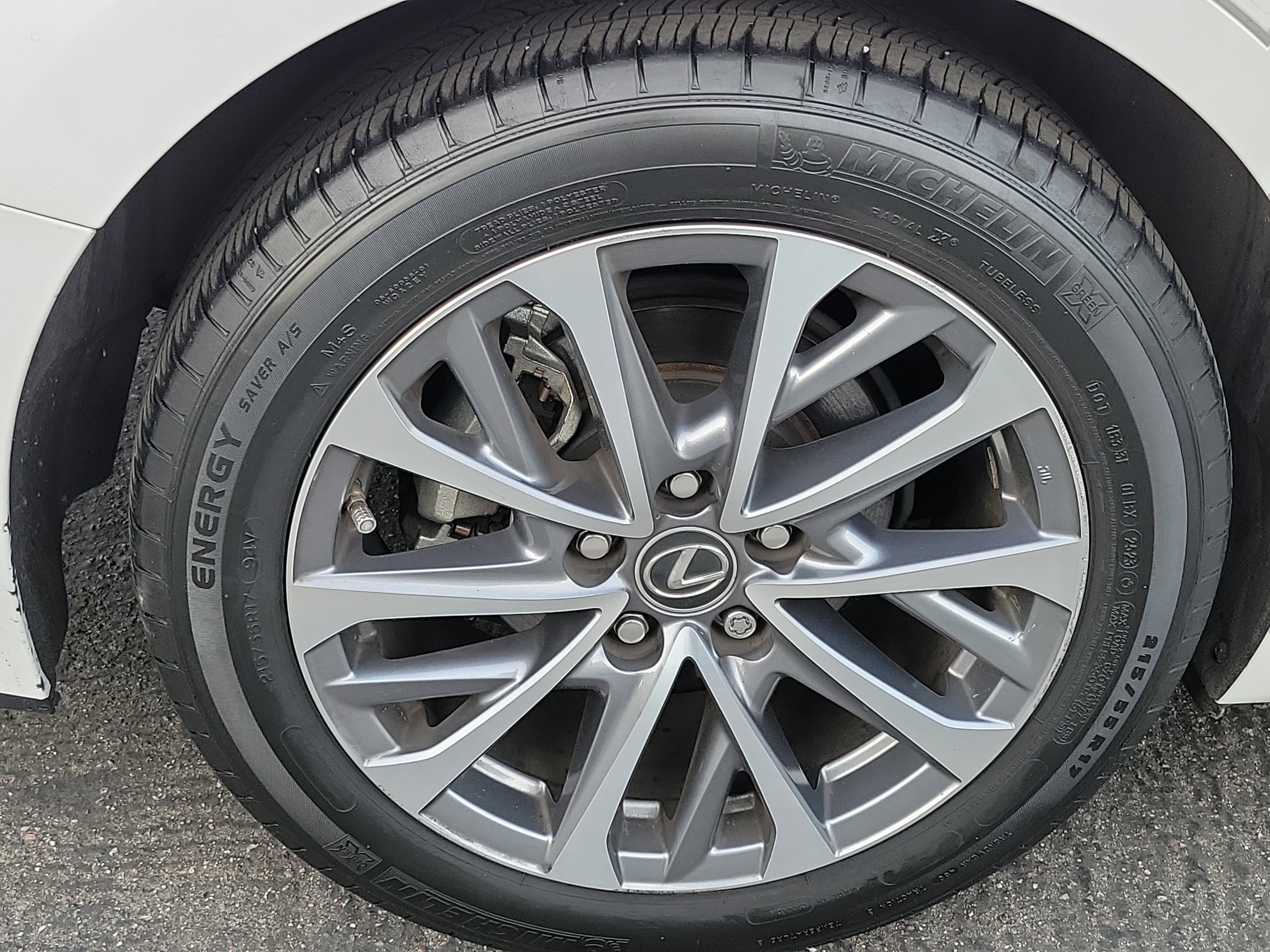 Used 2024 Lexus ES 350 w/ Accessory Package (Z1) image 24