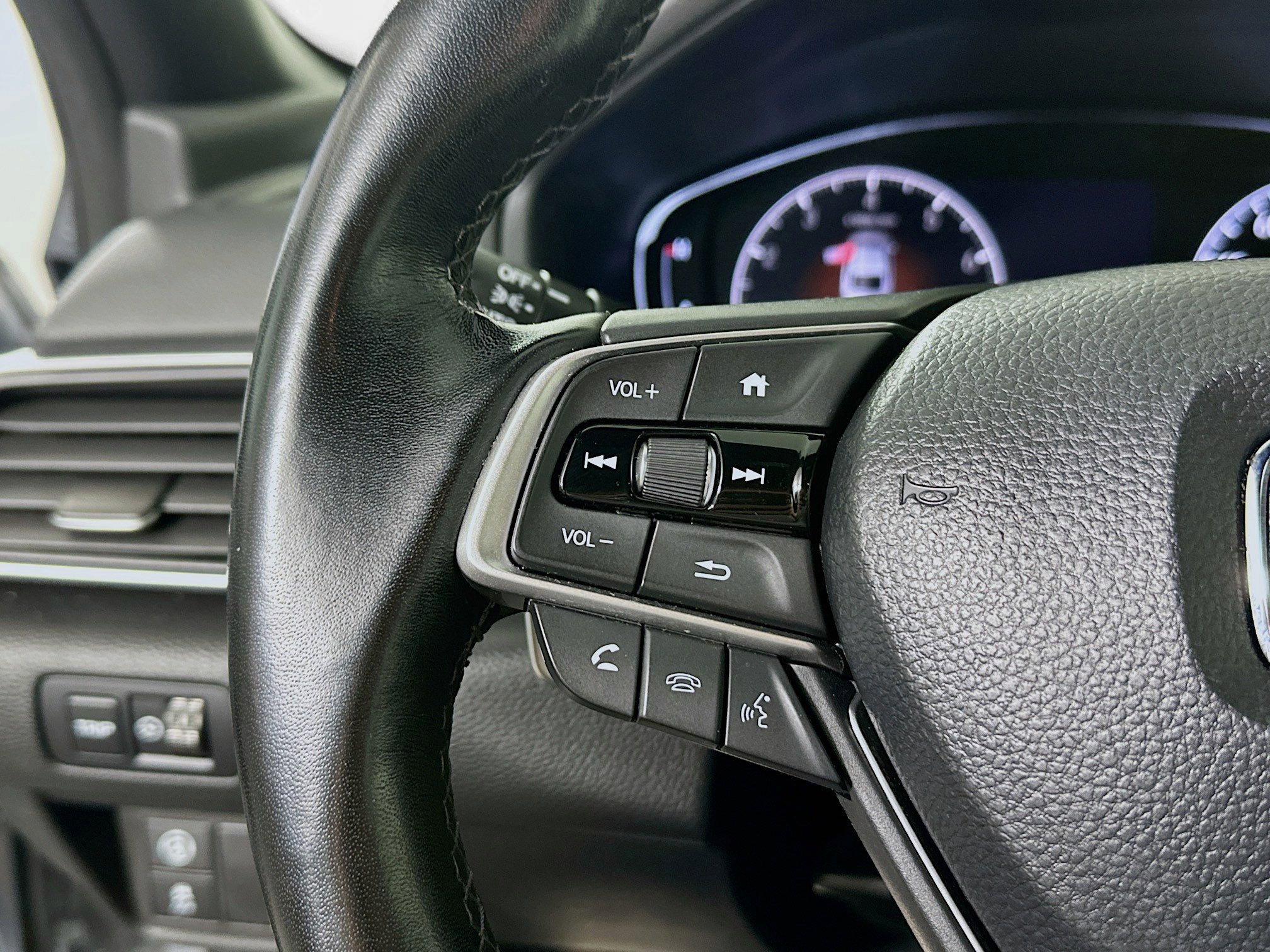 Used 2021 Honda Accord Sport image 15