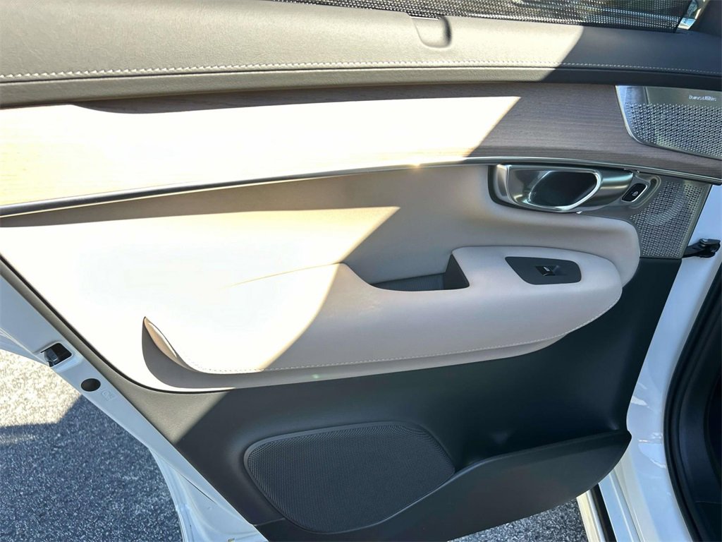 New 2026 Volvo XC90 B6 Ultra image 19