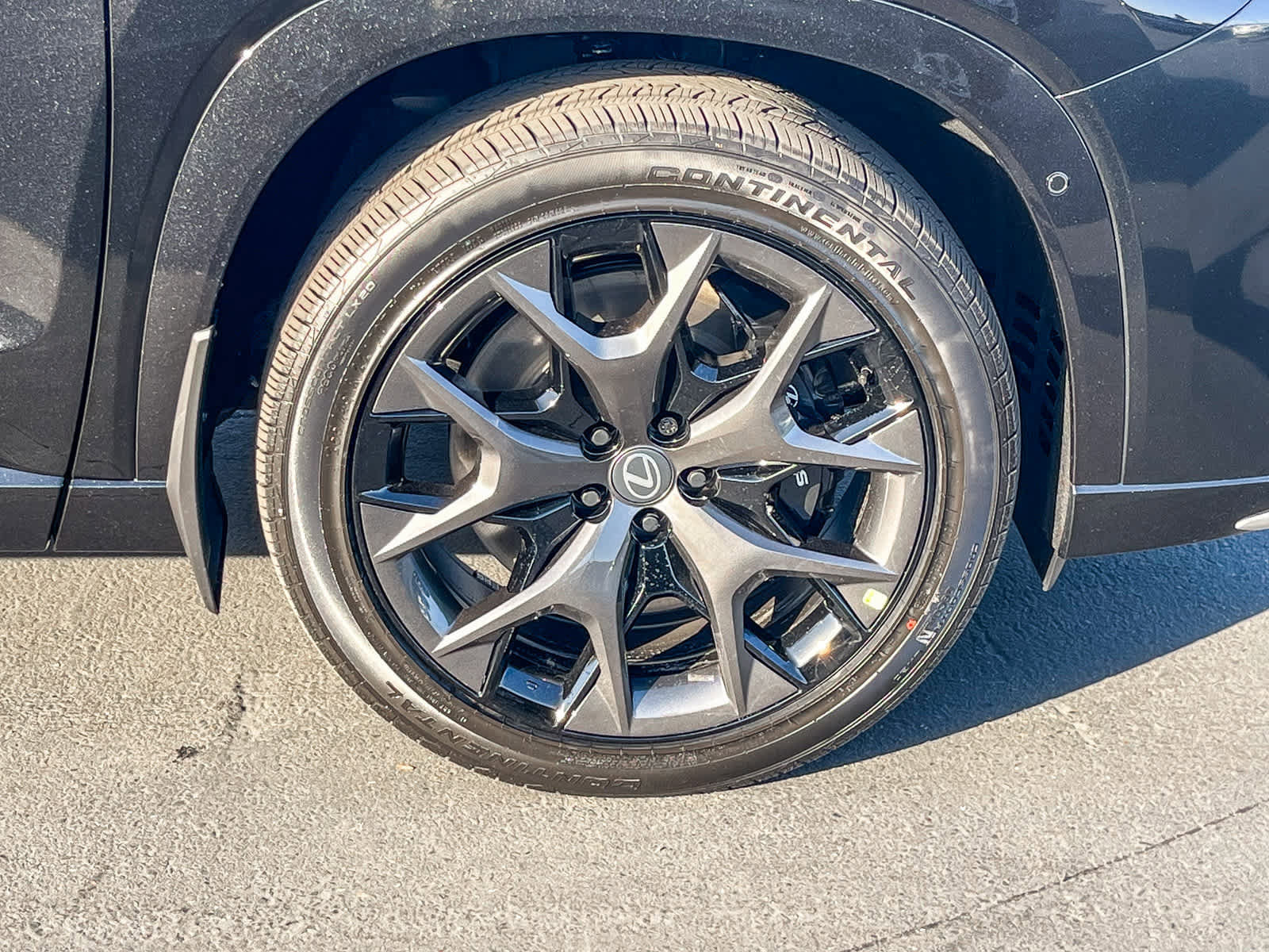 New 2026 Lexus TX 500h AWD image 9