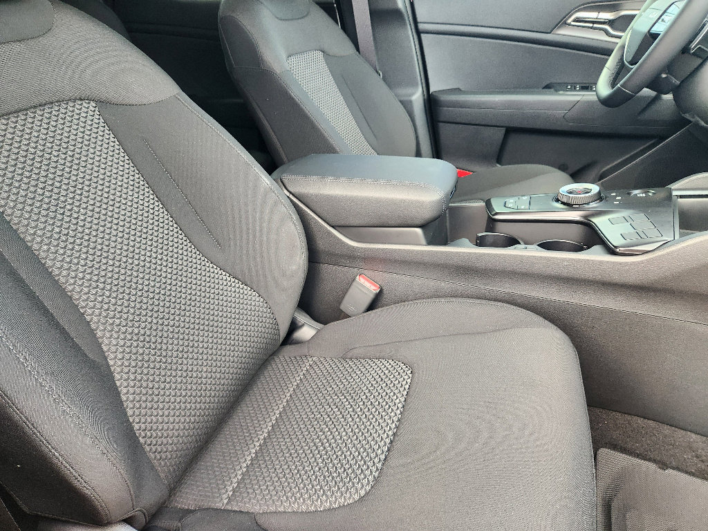 New 2026 Kia Sportage LX image 10