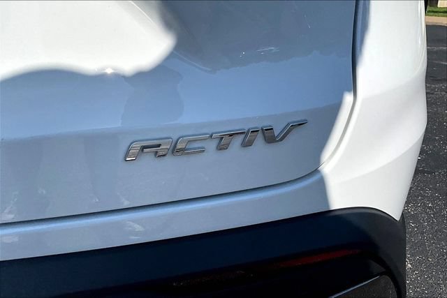 Used 2025 Chevrolet Trax ACTIV w/ Sunroof Package FWD image 23
