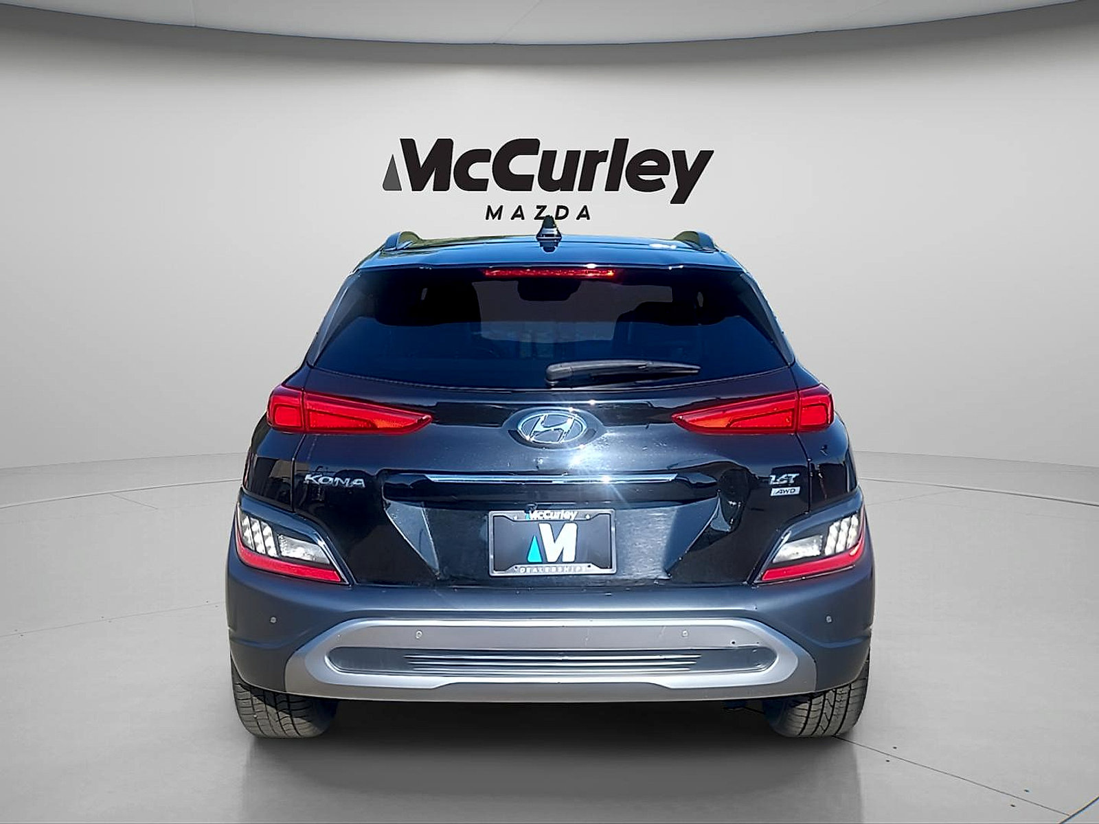Used 2022 Hyundai Kona Limited w/ Cargo Package AWD/4WD image 6