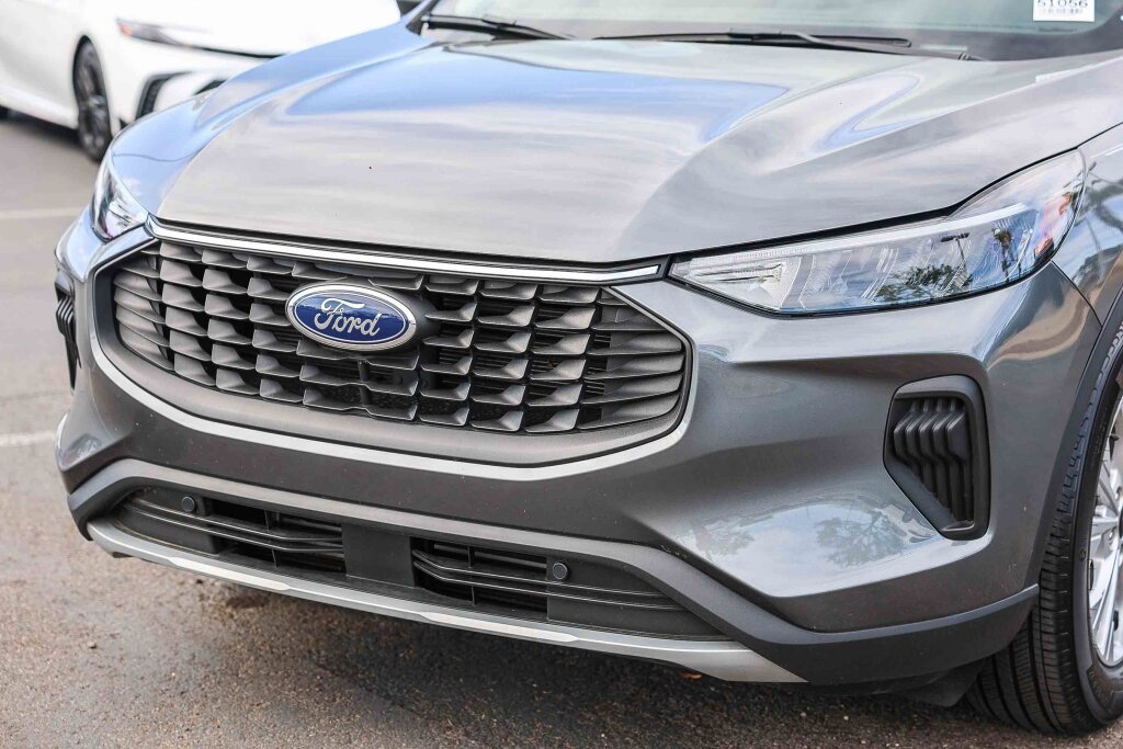 Used 2025 Ford Escape Active image 18