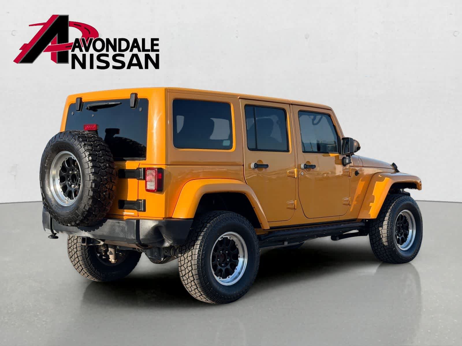 Used 2012 Jeep Wrangler Unlimited Rubicon w/ Connectivity Group AWD/4WD image 6