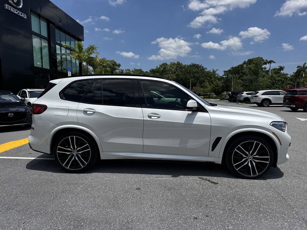 Used 2019 BMW X5 xDrive50i w/ M Sport Package AWD/4WD image 5