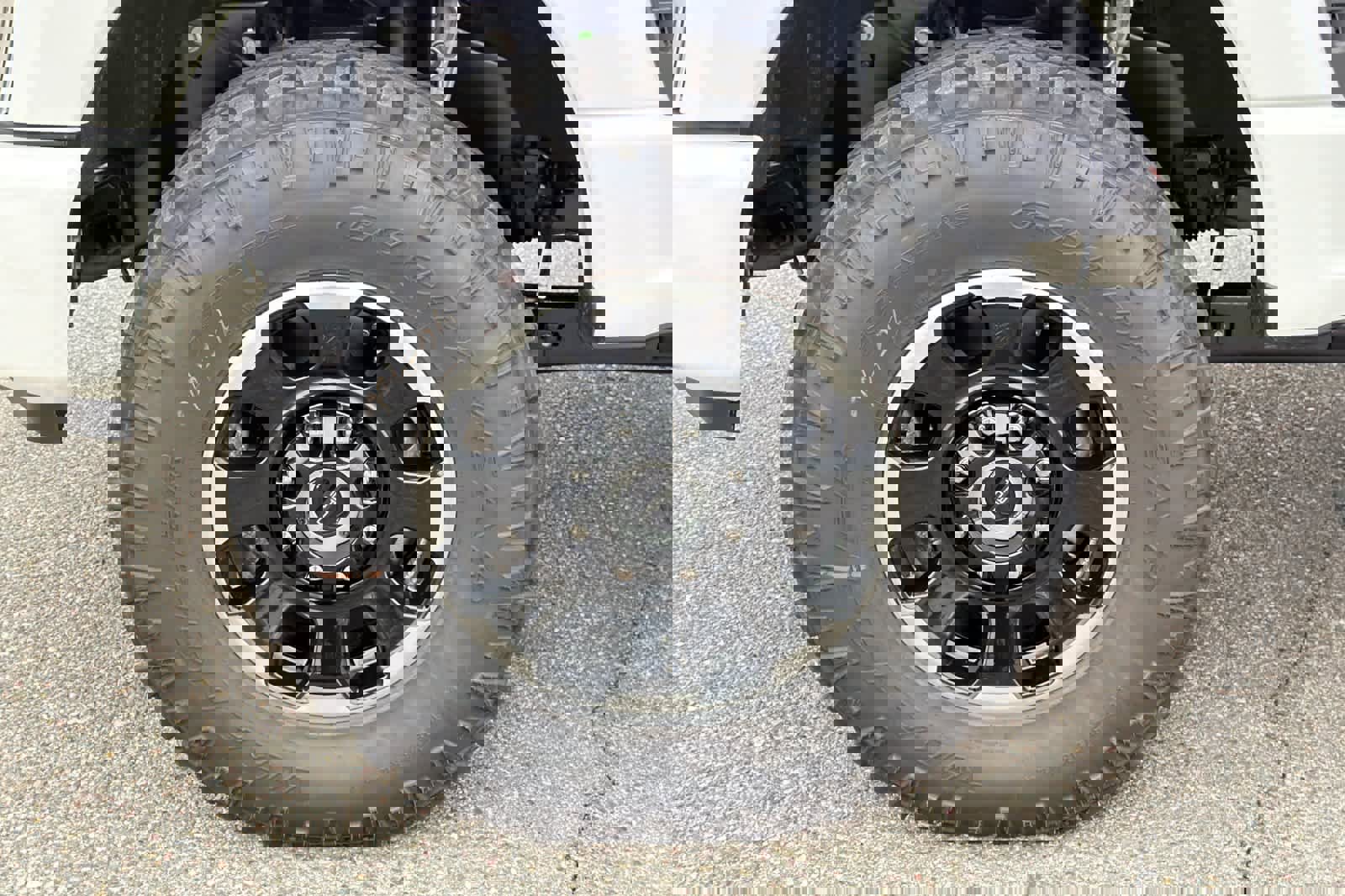 New 2026 Ford F350 Platinum w/ Tremor Off-Road Package image 33