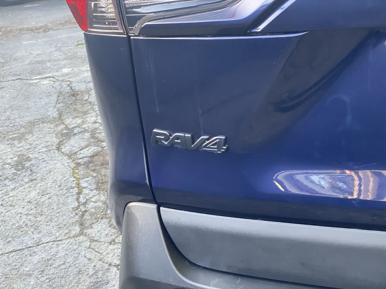 Used 2023 Toyota RAV4 XLE Premium AWD/4WD image 10