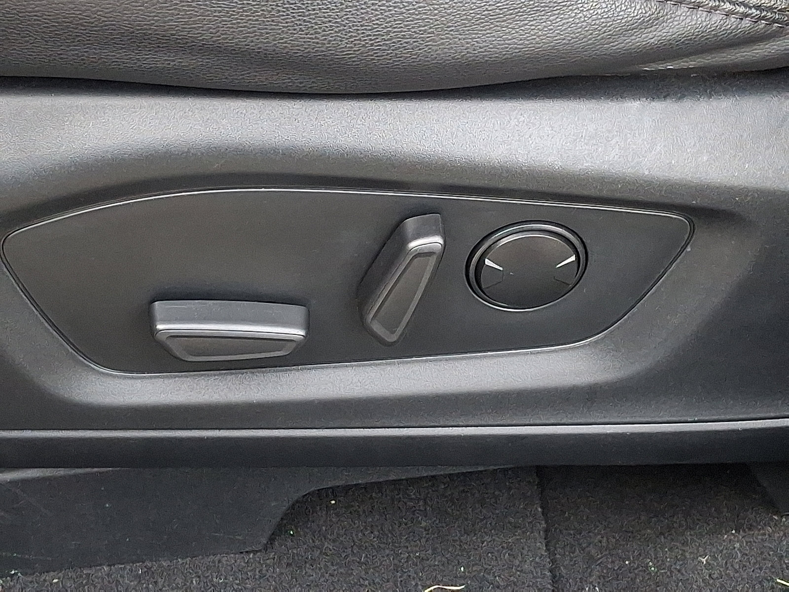 Certified 2023 Ford Explorer ST w/ Equipment Group 401A image 26