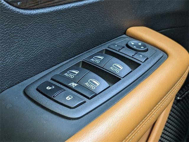 Certified 2022 Chrysler Pacifica Pinnacle FWD image 24