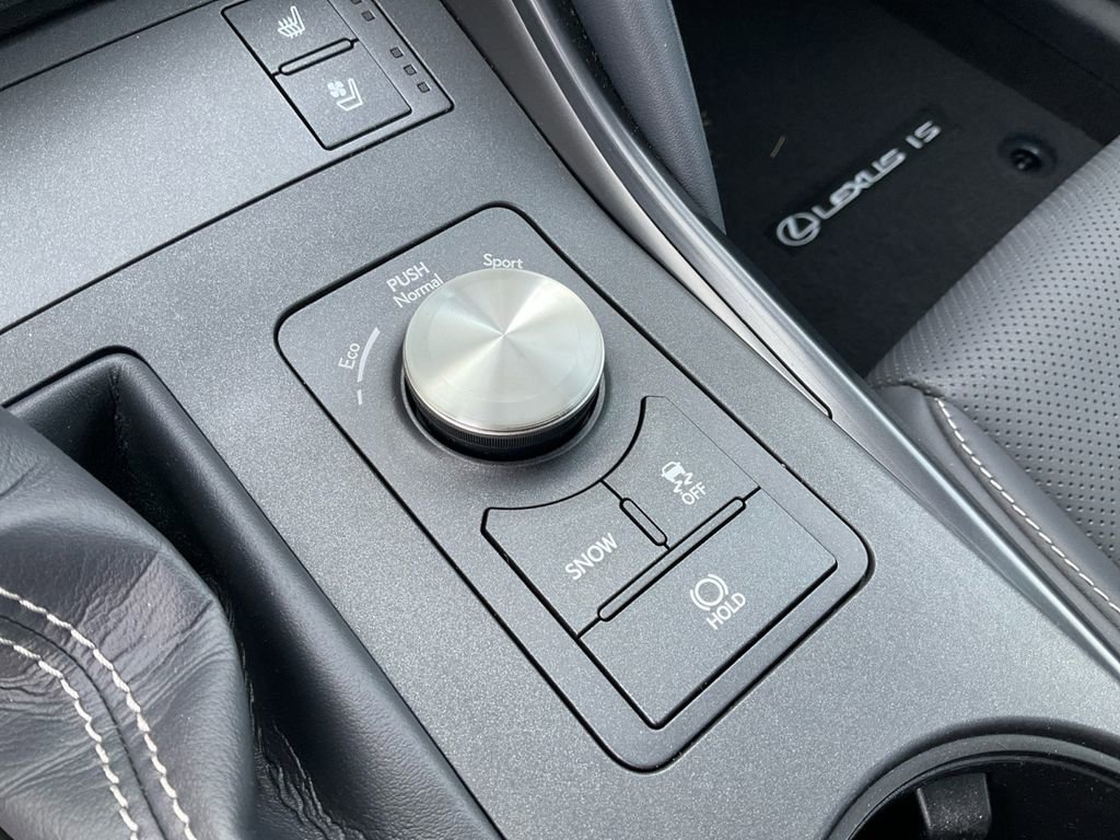 Used 2022 Lexus IS 350 F Sport w/ Navigation Package image 27