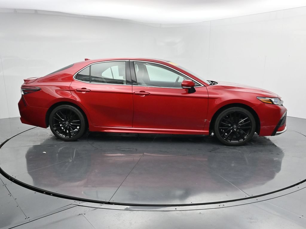 Used 2023 Toyota Camry XSE FWD image 9