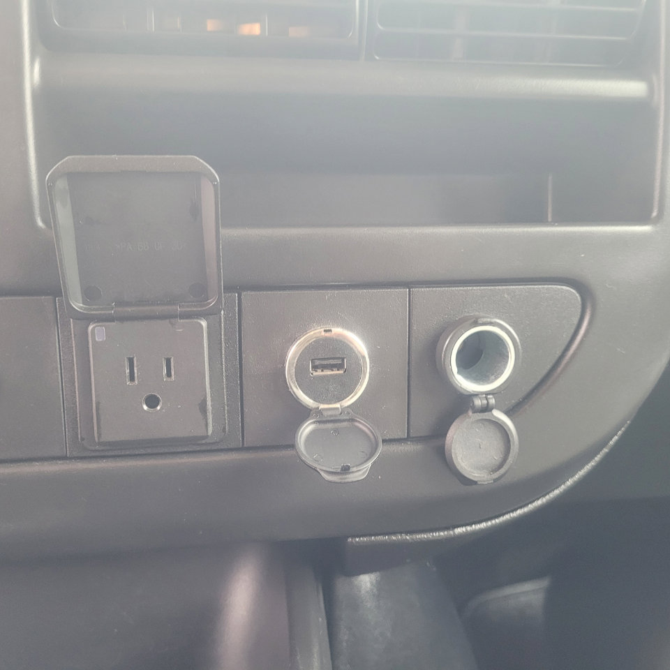 Used 2016 Chevrolet Express 3500 LT w/ LT Preferred Equipment Group image 20