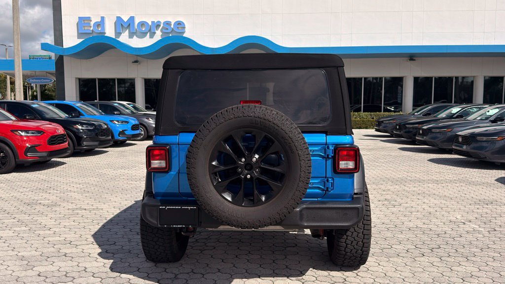 Used 2021 Jeep Wrangler Sport AWD/4WD image 10