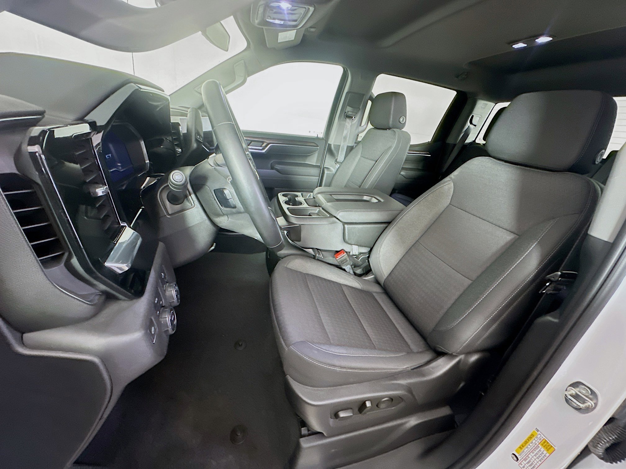 Used 2023 Chevrolet Silverado 1500 LT image 13