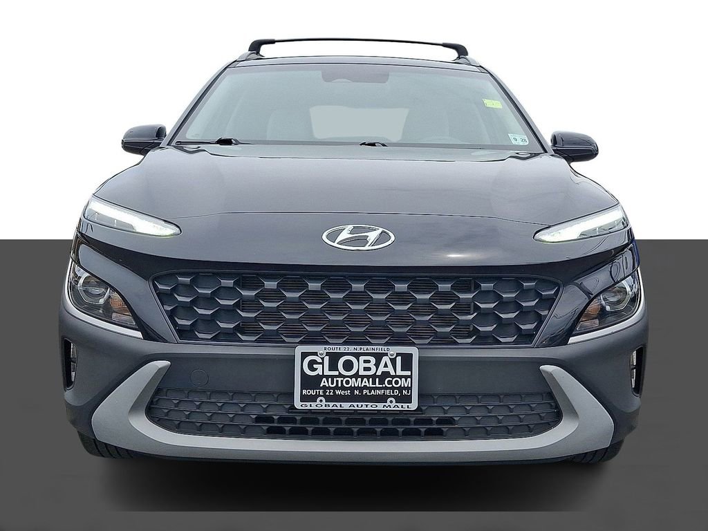 Used 2023 Hyundai Kona SEL AWD/4WD image 2