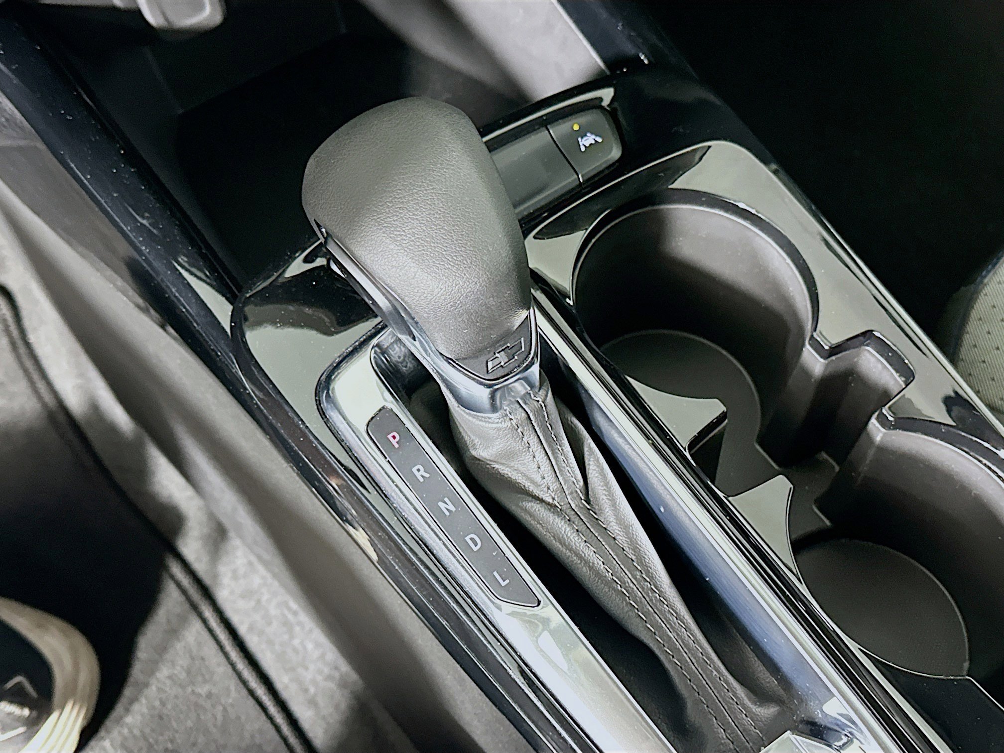 Used 2025 Chevrolet Trax LT w/ LT Convenience Package image 23